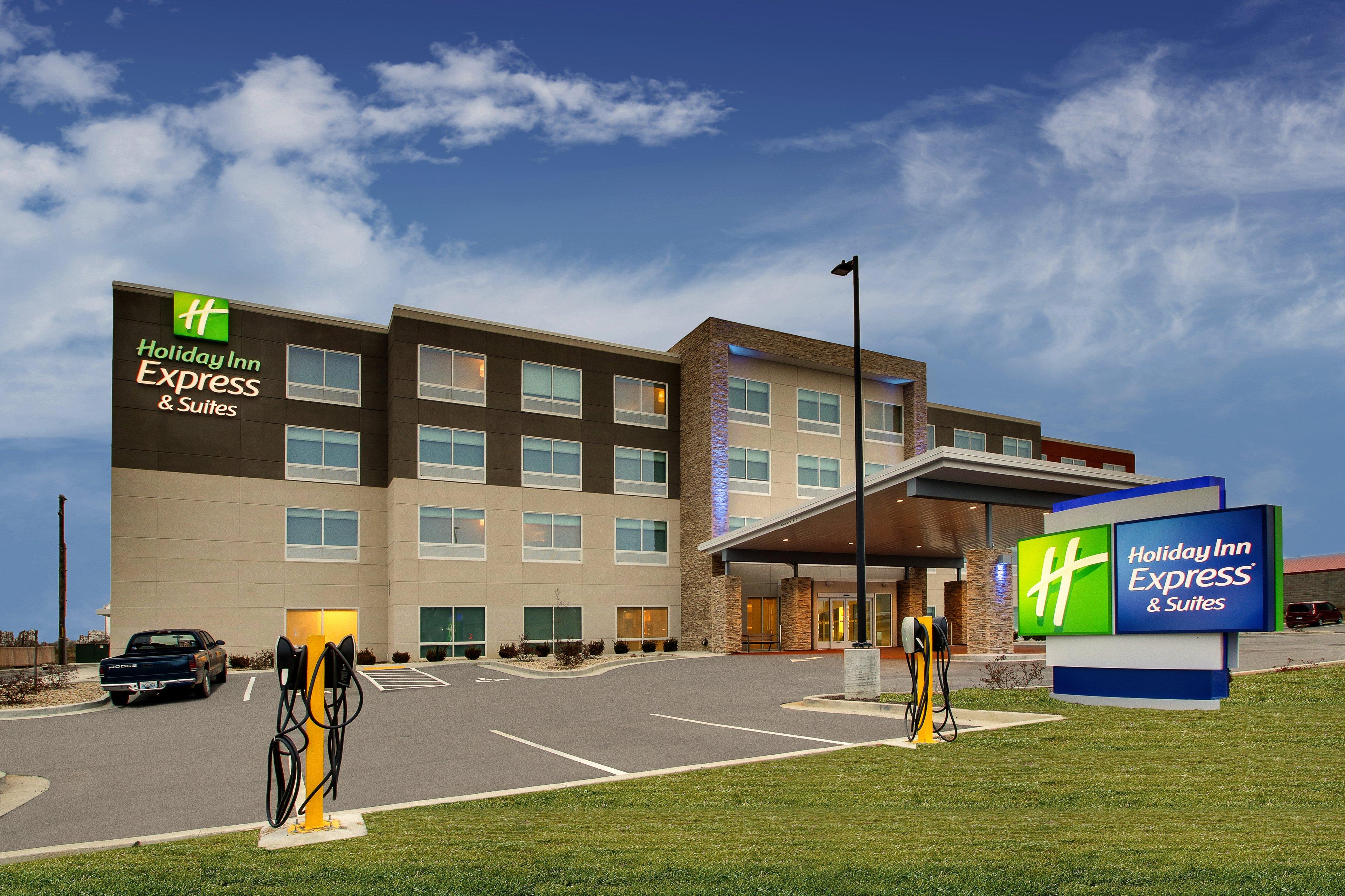 Holiday Inn Express & Suites Mt Sterling North by IHG - photo 18