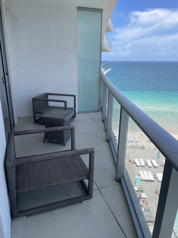 Luxe Stay at Hyde Resort oceanfront Amenities - photo 33