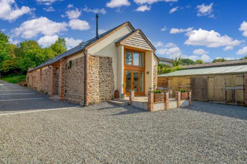Tumbledown Barn in Barnstaple, United Kingdom