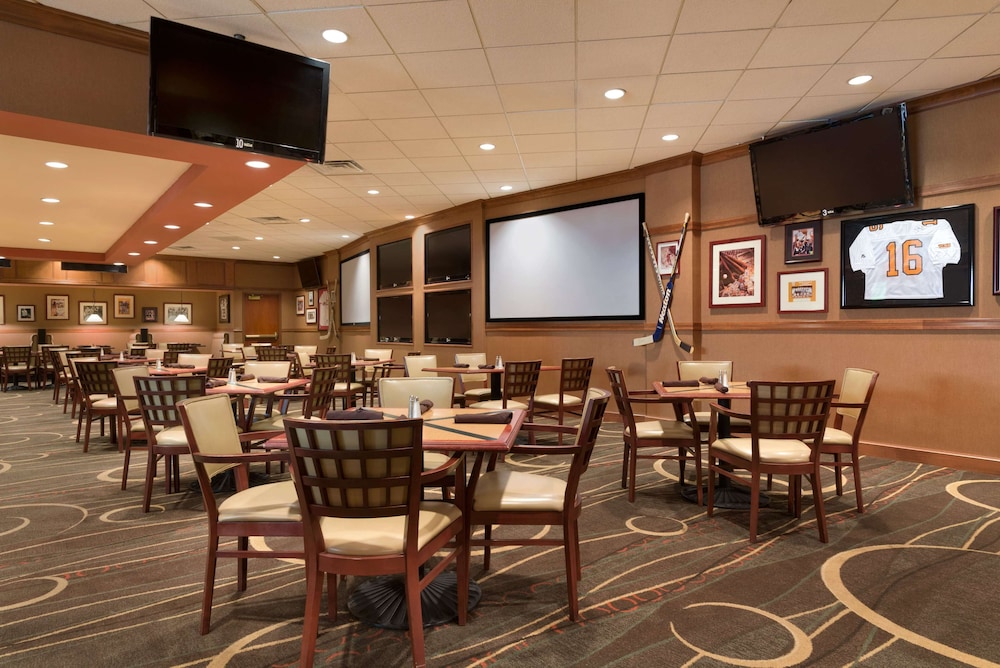 Embassy Suites by Hilton Franklin Cool Springs - photo 52