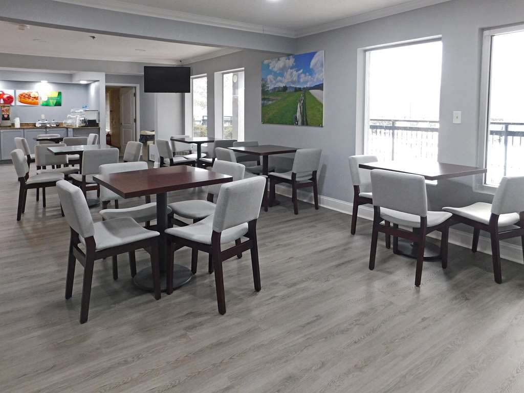Quality Inn Colchester Burlington - photo 32