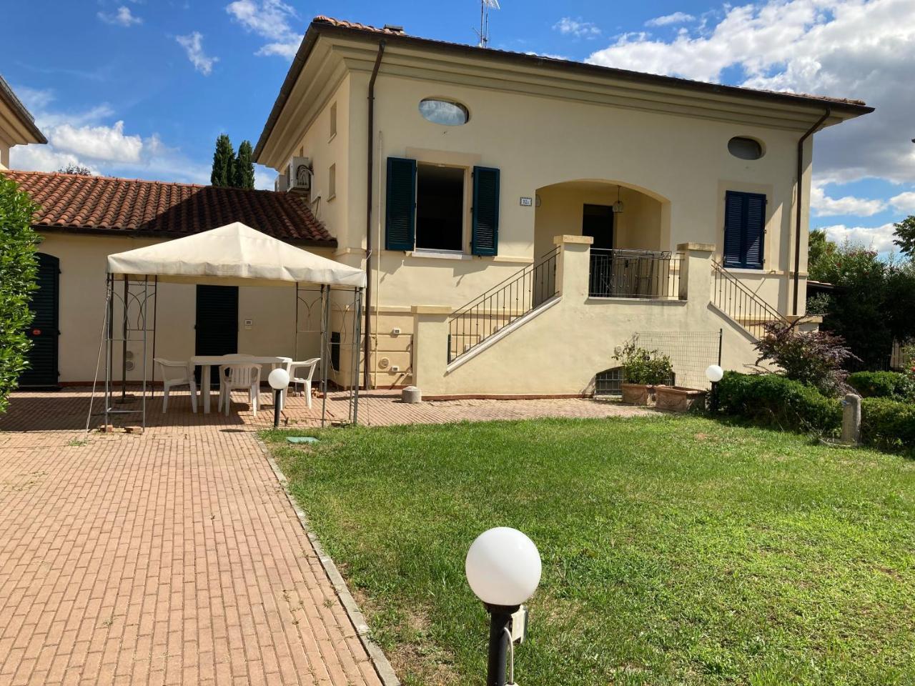 Country House Al Toppo — 4-Star Luxury Hotel in Civitella In Val Di Chiana, Italy