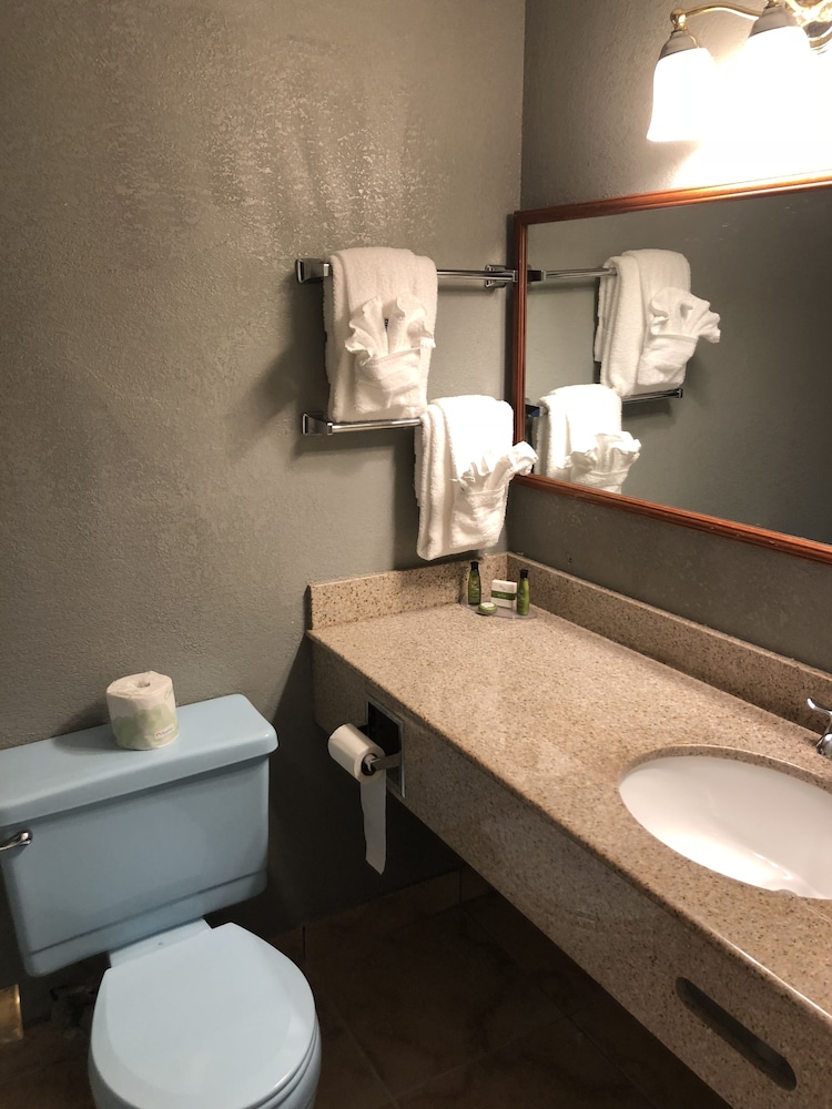 Latham Inn - photo 18
