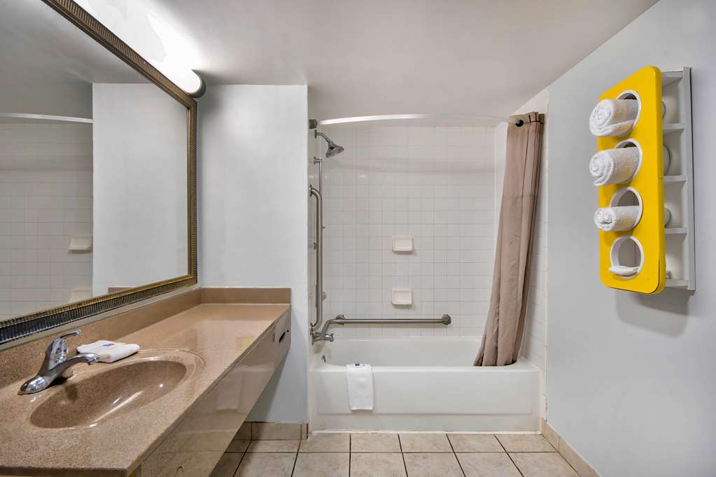 Motel 6 Lafayette LA - photo 17