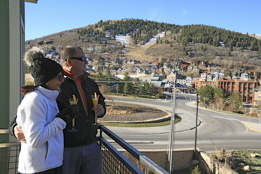 Torchlight Inn - photo 44