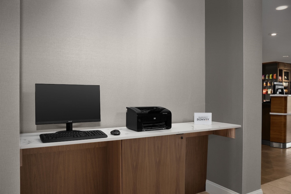 Courtyard by Marriott Orlando East UCF Area - photo 44
