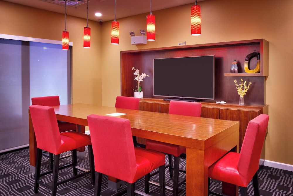 TownePlace Suites Missoula - photo 4