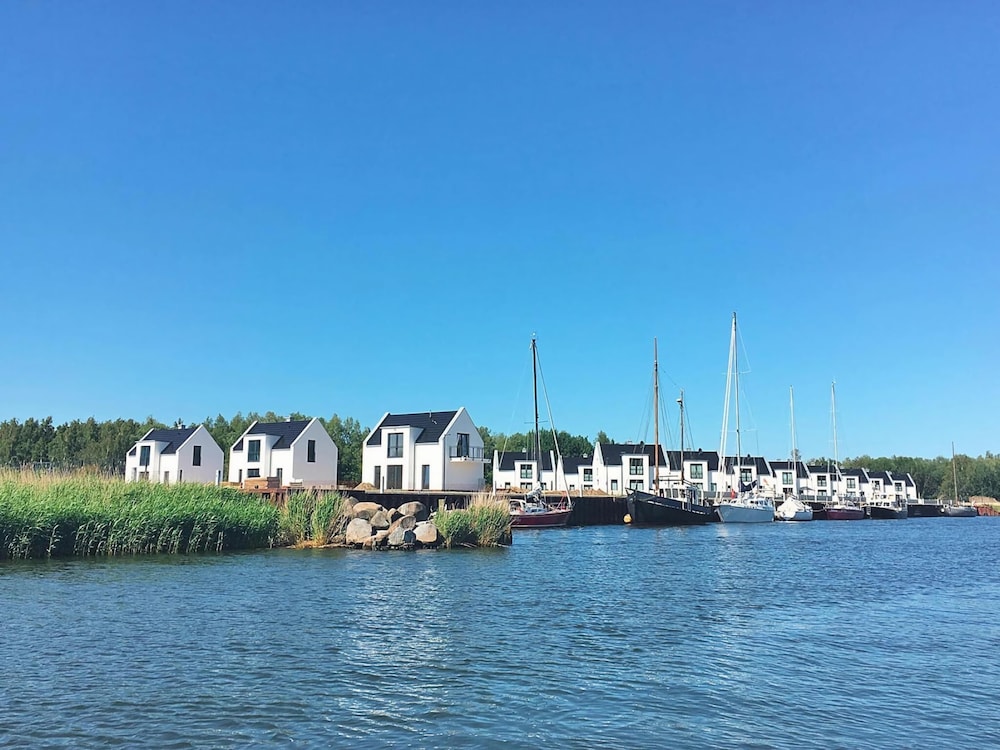 Ferienhaus am Yachthafen in Peenemuende — 4-Star Luxury Hotel in None, Germany