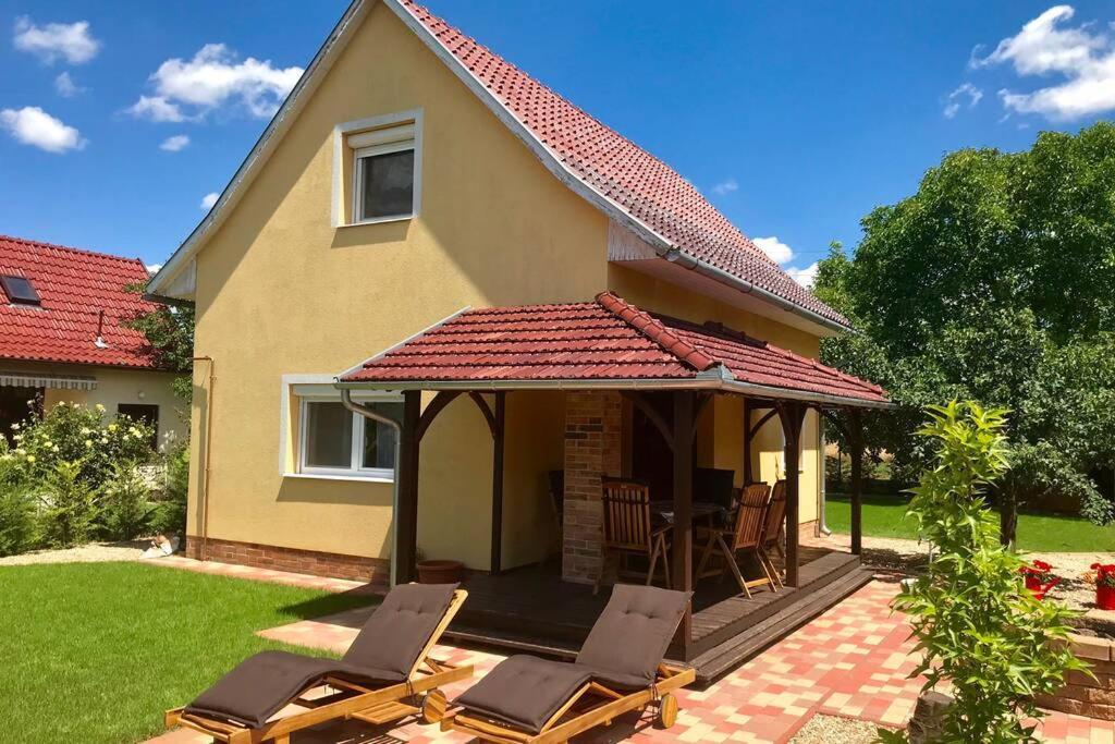 Cedrus Nyaralohaz Gyoparosfurdo in Oroshaza, Hungary