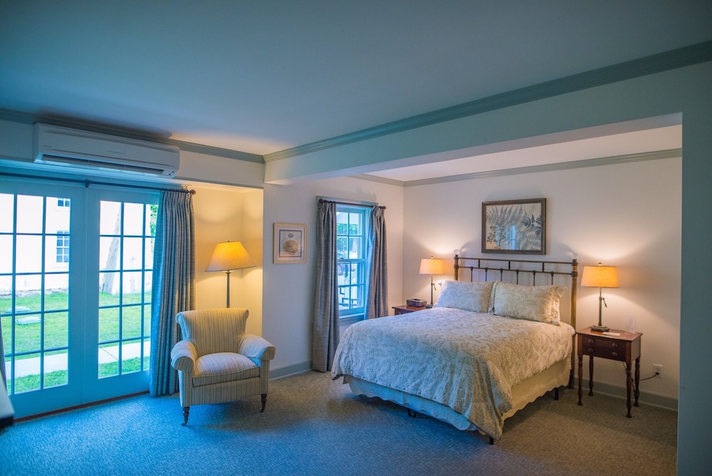 Old Lyme Inn - photo 11