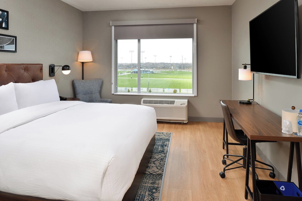 Four Points by Sheraton Kansas City Olathe - photo 12