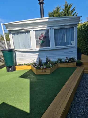 Glampavan — 4-Star Luxury Hotel in Ryde, United Kingdom