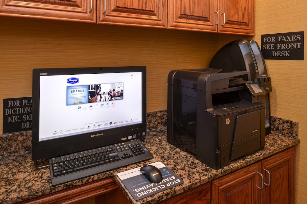 Hampton Inn & Suites Greenville - photo 47