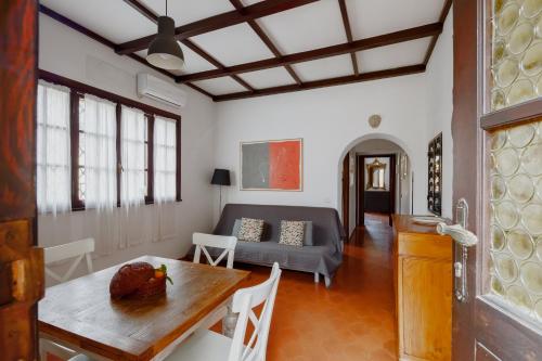 Borgo Pio Holiday — 4-Star Luxury Hotel in Rome, Italy