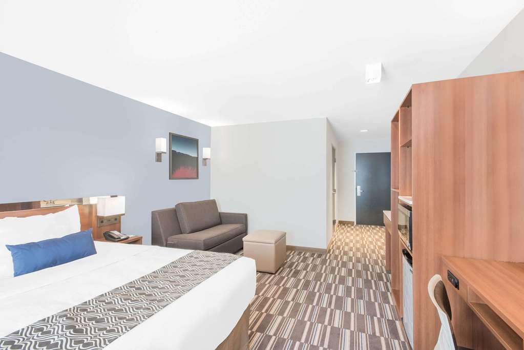 Microtel Inn & Suites By Wyndham Binghamton - photo 10