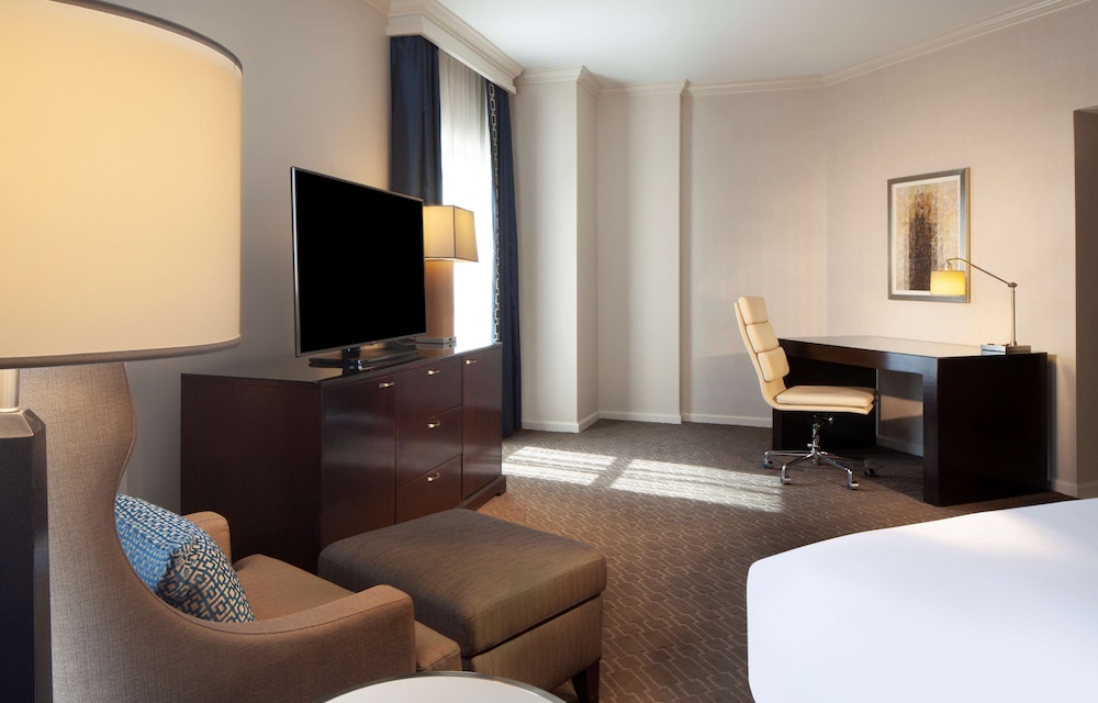 Hilton Alexandria Old Town - photo 26