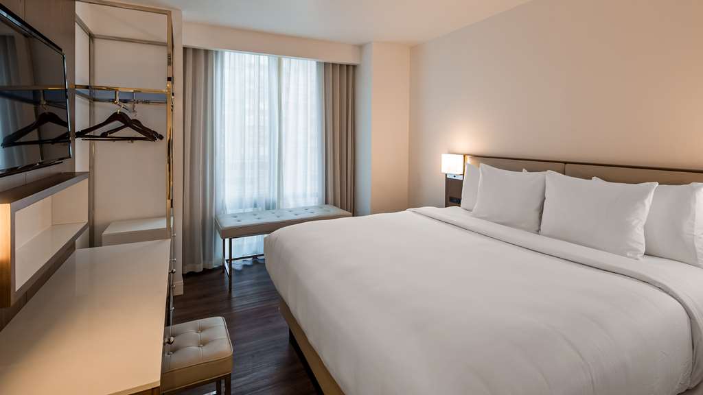 Best Western Premier Empire State Hotel - photo 9