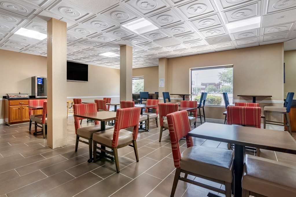 Comfort Inn & Suites Statesboro University Area - photo 28