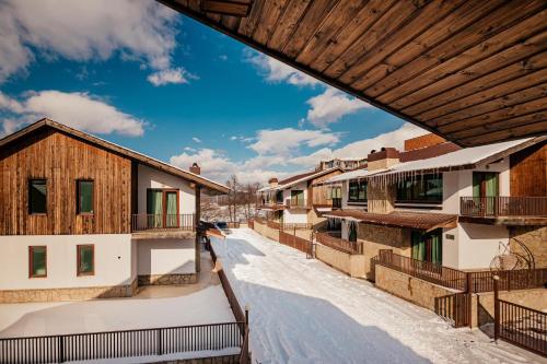 Villa In Crystal