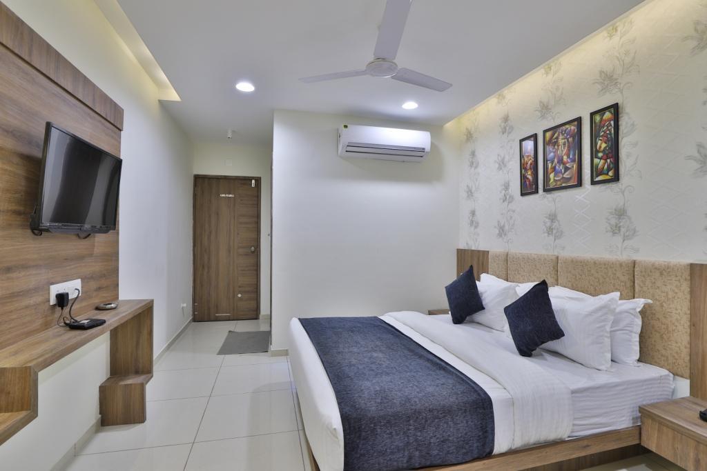 Hotel Tgs in Anand, India