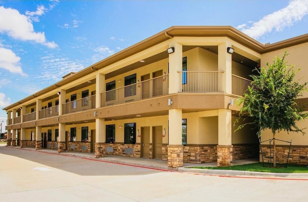 Palace Inn Conroe - photo 44