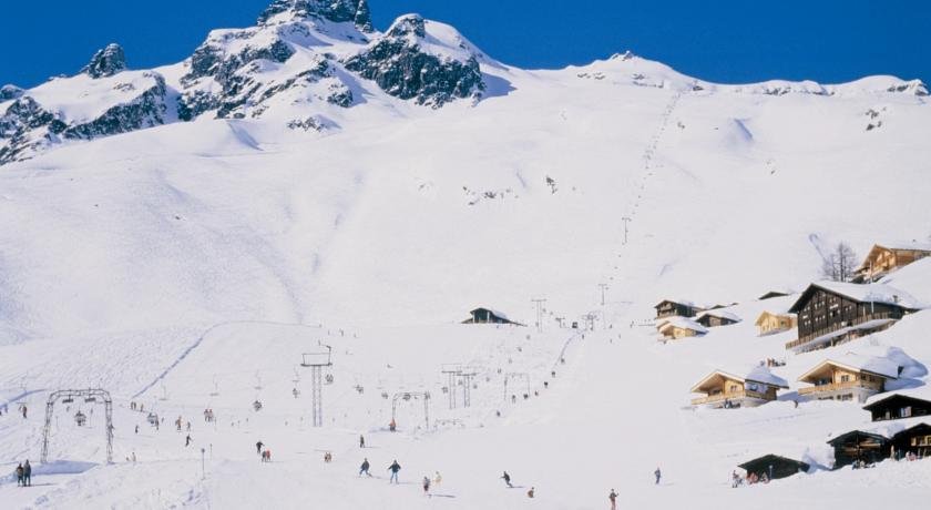 Alpenhotel zur Wildi Lauchernalp — Kandersteg — photo 2