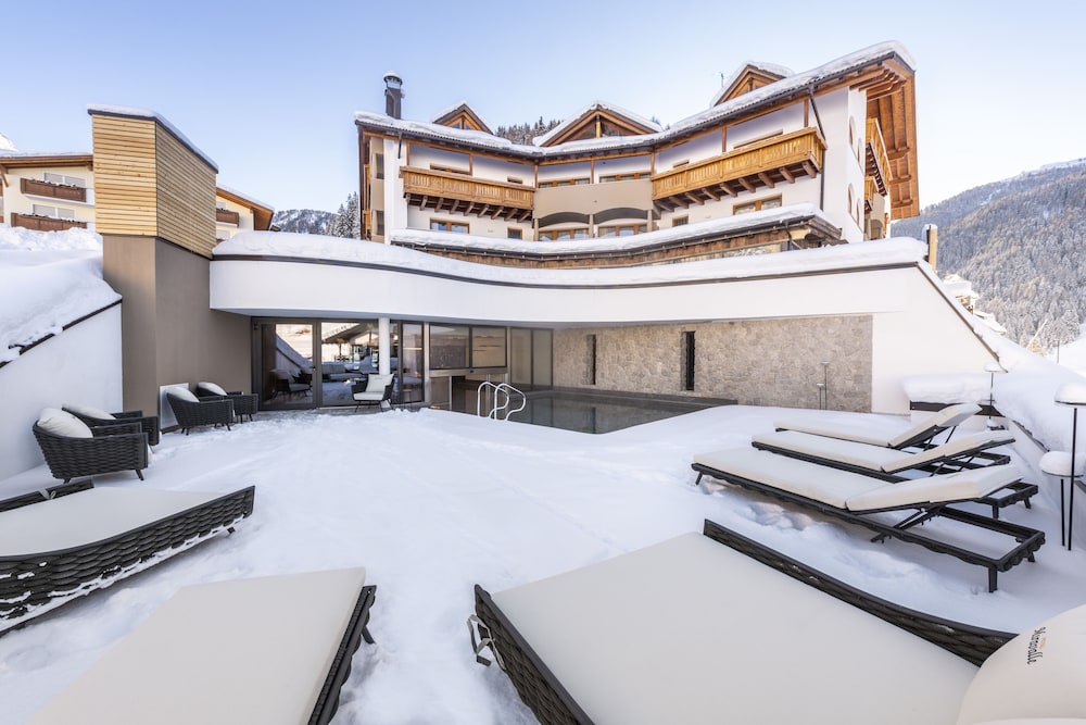 Hotel Miravalle — 4-Star Luxury Hotel in Selva, Italy
