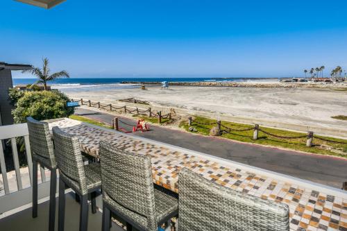 F14 Tower 10 Oceanview Cottage - last minute hotel in Oceanside