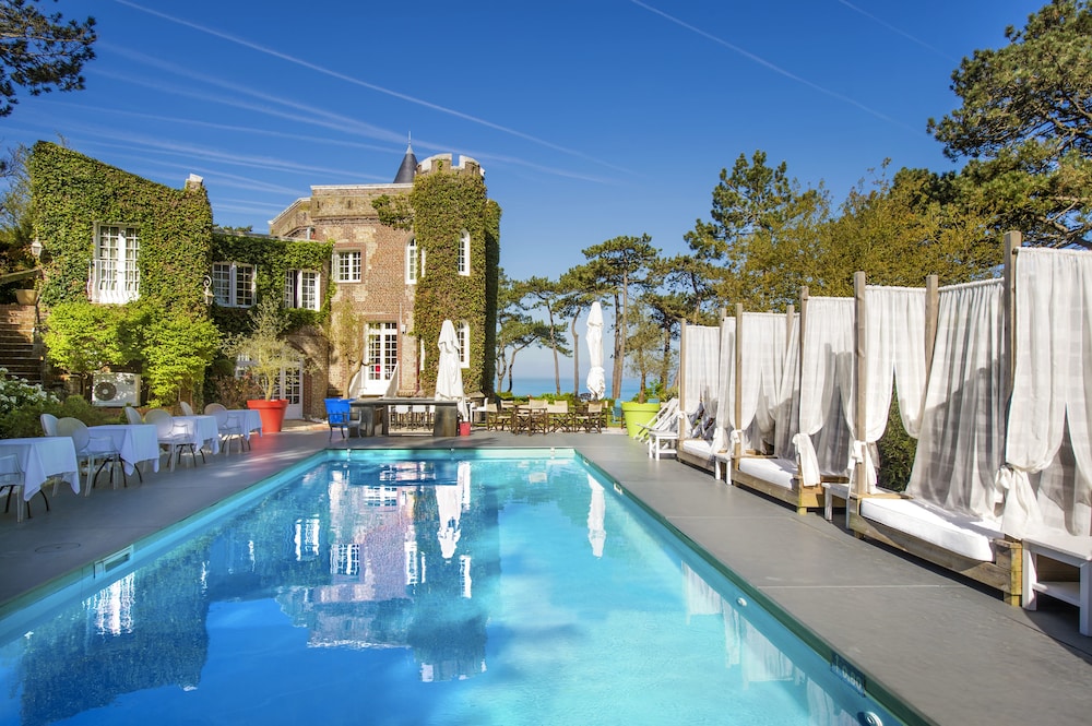 Domaine Saint Clair Le Donjon — 4-Star Luxury Hotel in Etretat, France