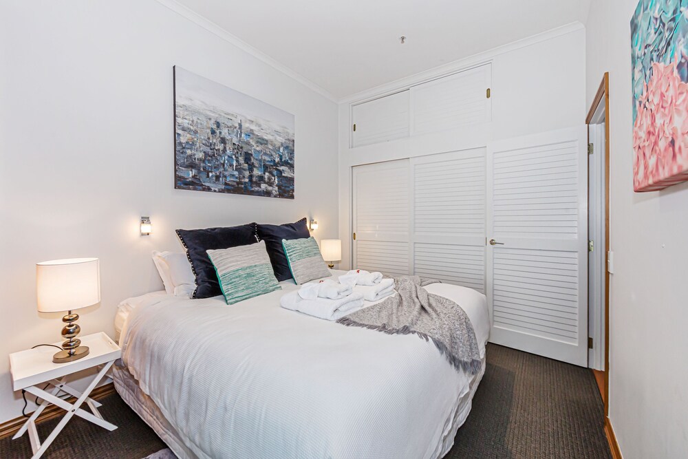 Princes Wharf Luxury Fabulous Views — 4-Star Luxury Hotel in Auckland, New Zealand