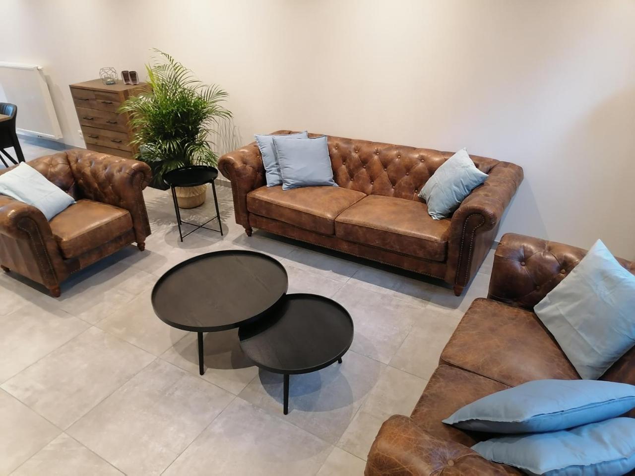 The Front Door N28 — Ieper