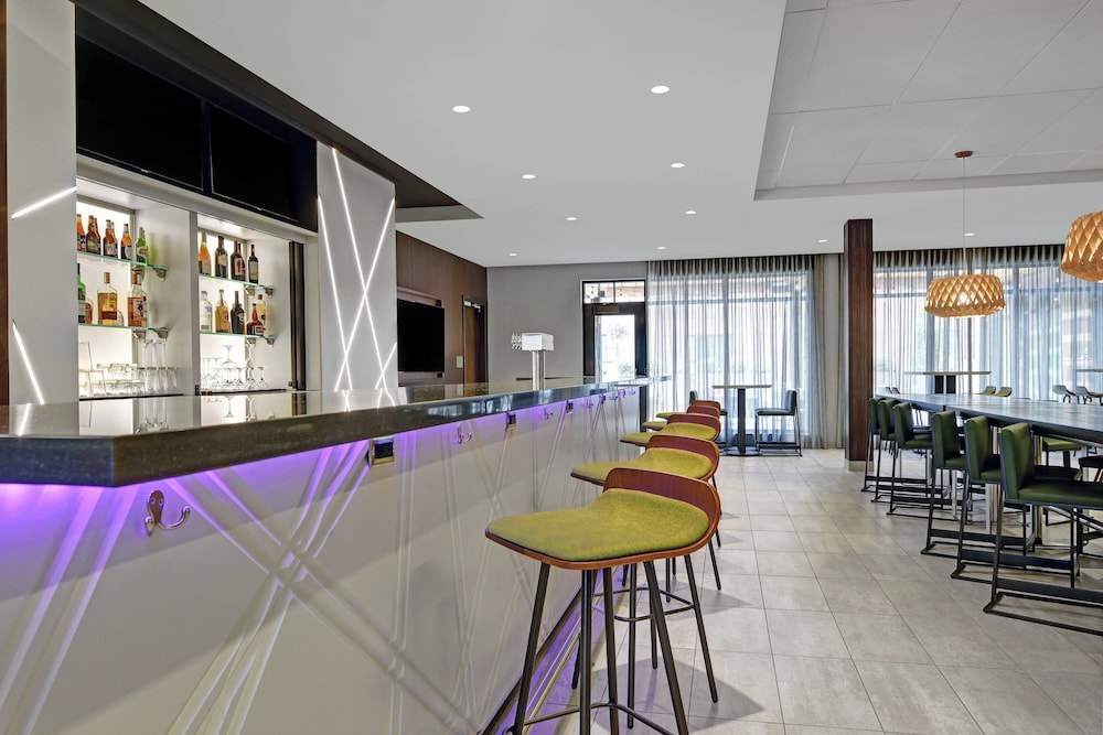 Courtyard by Marriott Manhattan Aggieville - photo 32