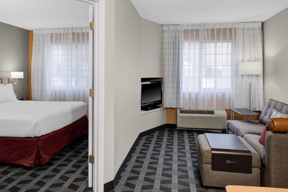 TownePlace Suites by Marriott Wichita East - photo 6