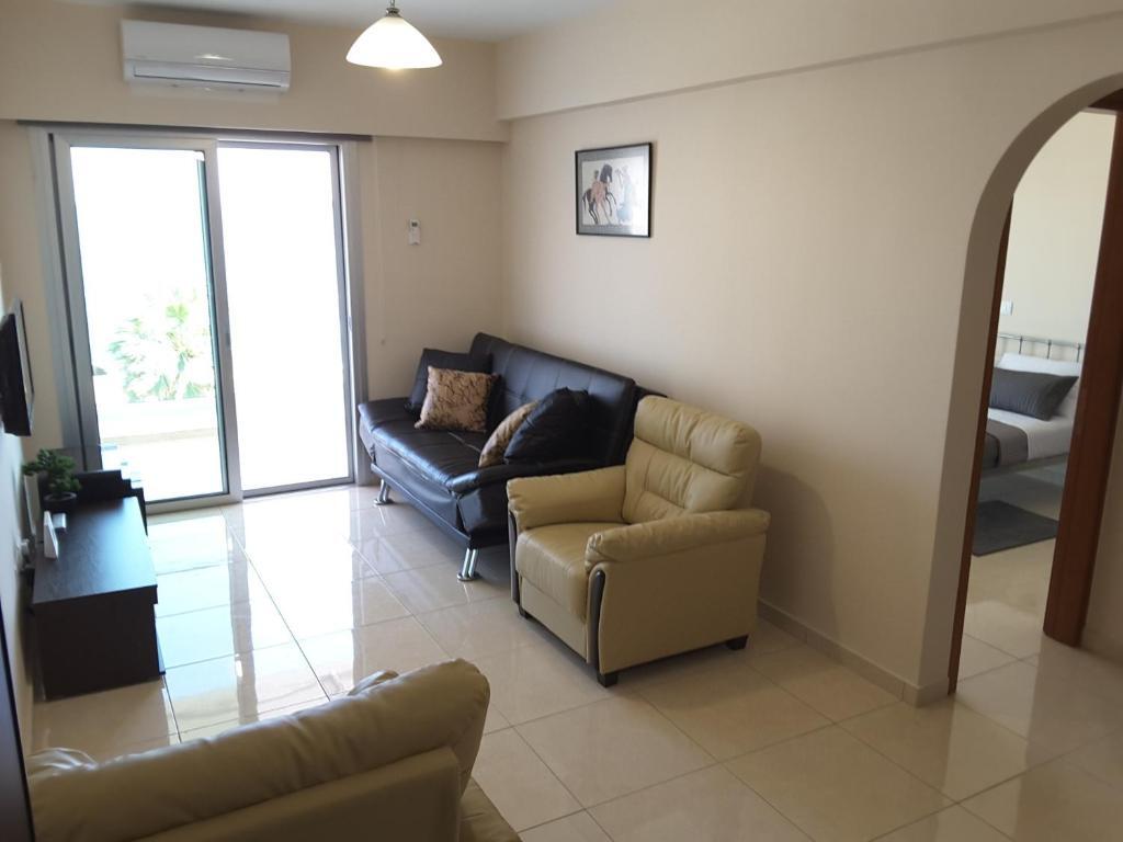 Lighthouse by the Sea Lovely 2Bdr Apartment — 4-Star Luxury Hotel in Paphos, Cyprus