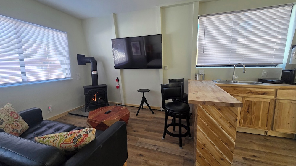 Cinnamon Bear Inn - photo 47