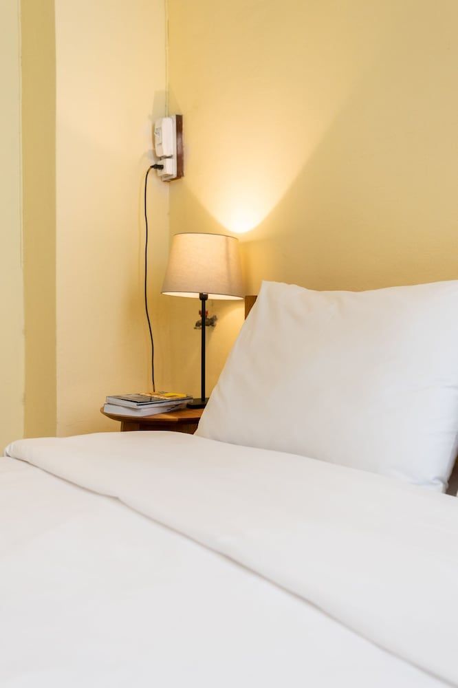 Naret Coliving Hostel Adults Only