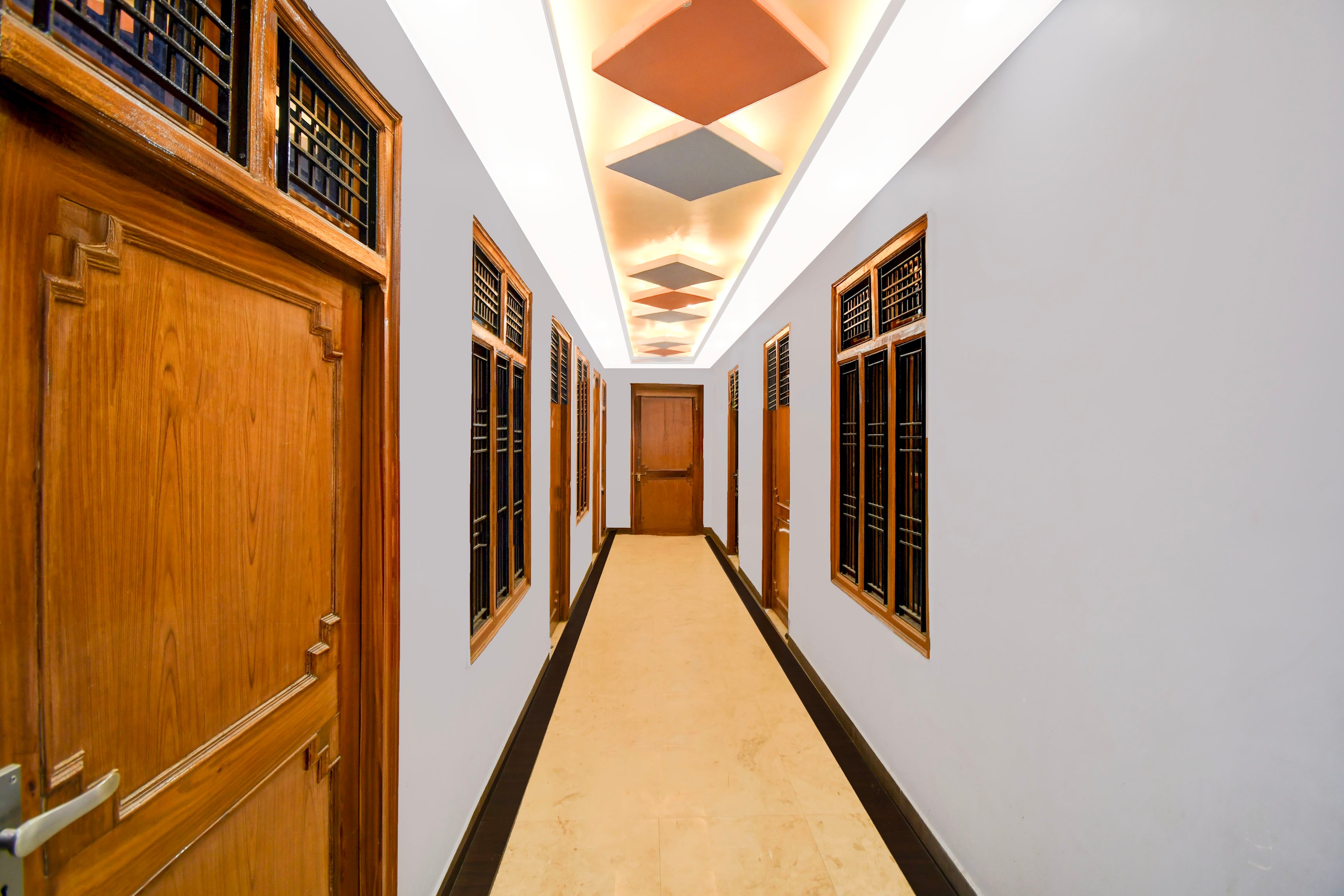 Super Hotel O Amhat Sultanpur City in Sultanpur, India