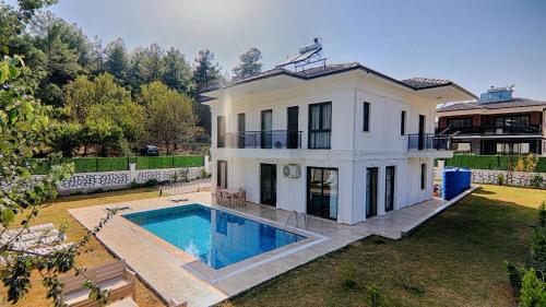 Üzümlü star villa — 4-Star Luxury Hotel in Fethiye, Turkey