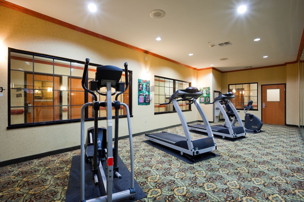 Holiday Inn Express Hotel & Suites Fairfield North by IHG - photo 14