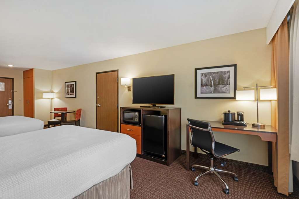 Best Western Cascade Inn & Suites - photo 14