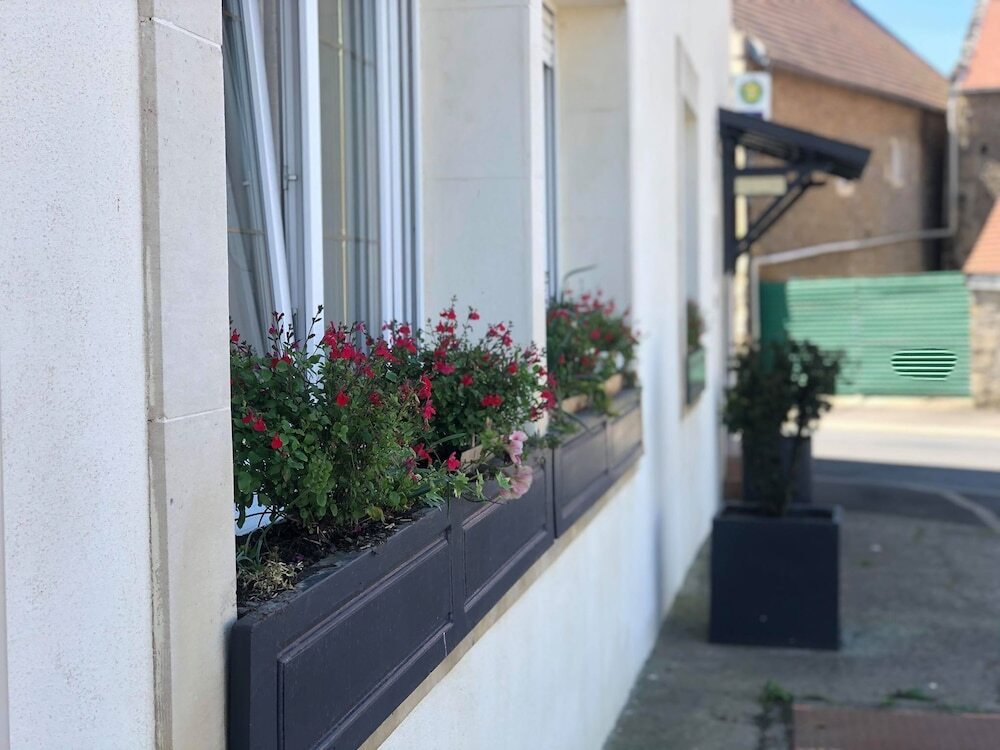 Le Clos De La Barre in Caen, France