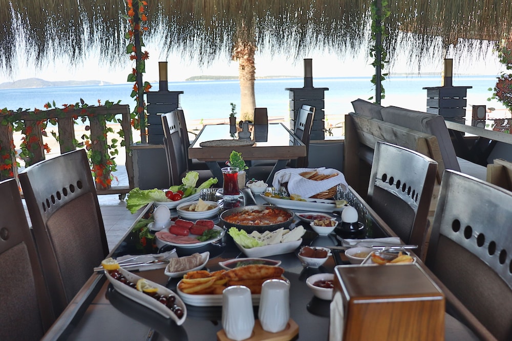 Trend Çeşmealtı Hotel & Lounge in Urla, Turkey
