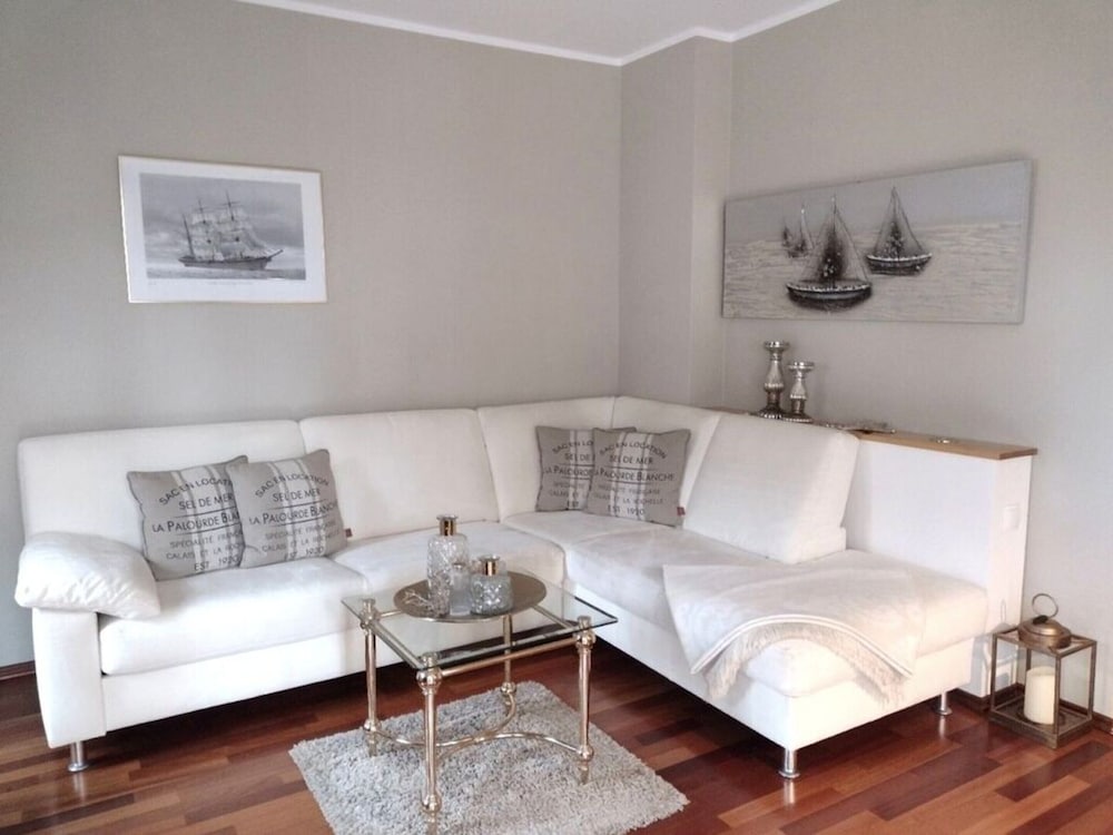 Holiday apartment Baltic Sea sweetheart — 4-Star Luxury Hotel in Timmendorfer Strand, Germany