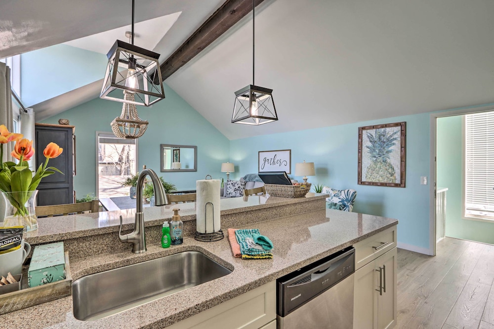 Peaceful Osage Beach Escape w Resort Perks - photo 12