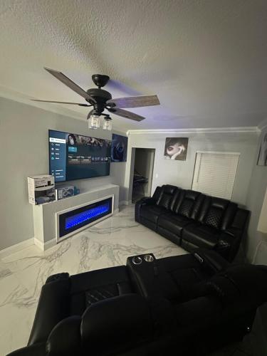 Luxury Entertainment home Hard rock stadium — 4-Star Luxury Hotel in Opa-Locka, United States