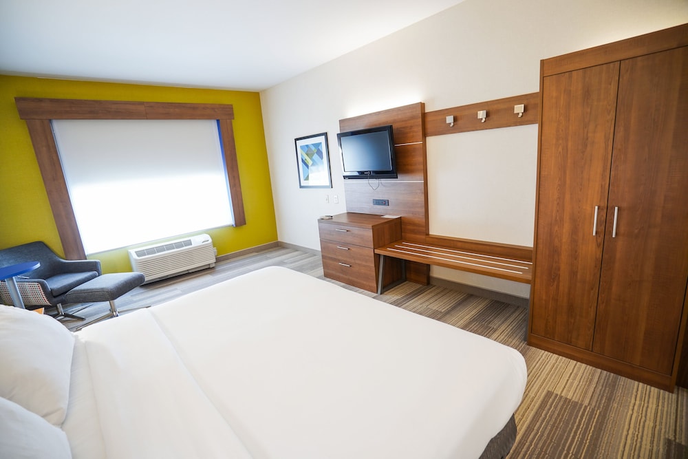 Holiday Inn Express & Suites Ontario - photo 20