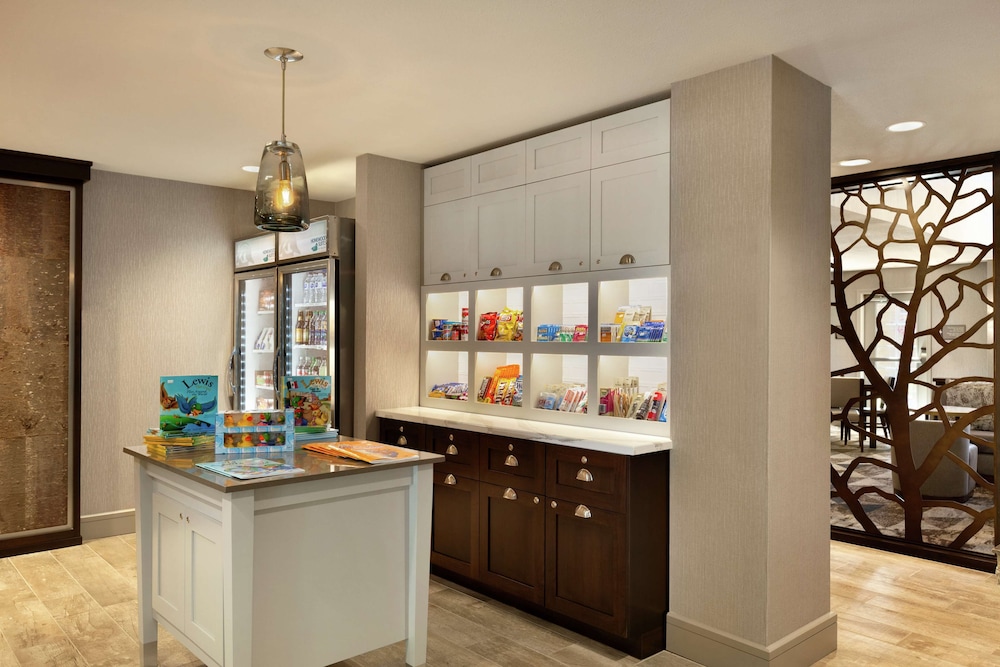 Homewood Suites by Hilton Portland Airport - photo 37