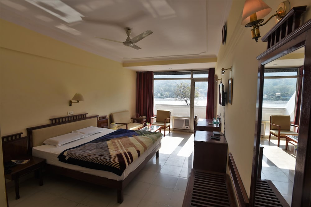 Ganga Resort — Narendranagar