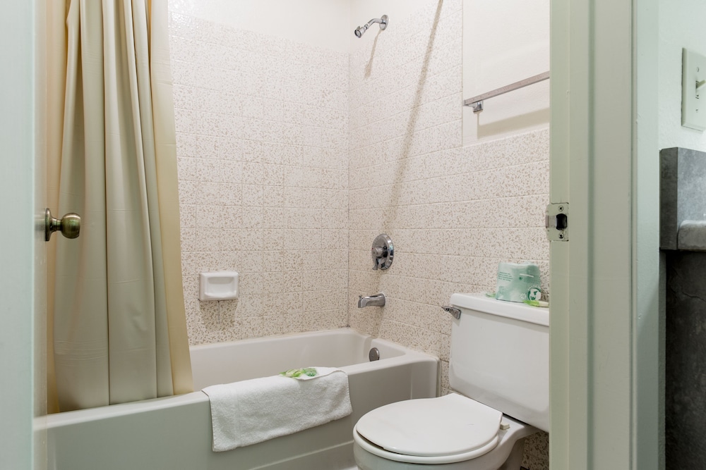 Premier Inns Thousand Oaks - photo 25