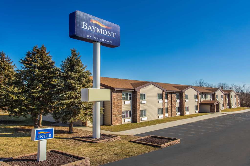 Baymont by Wyndham Joliet in Joliet, United States